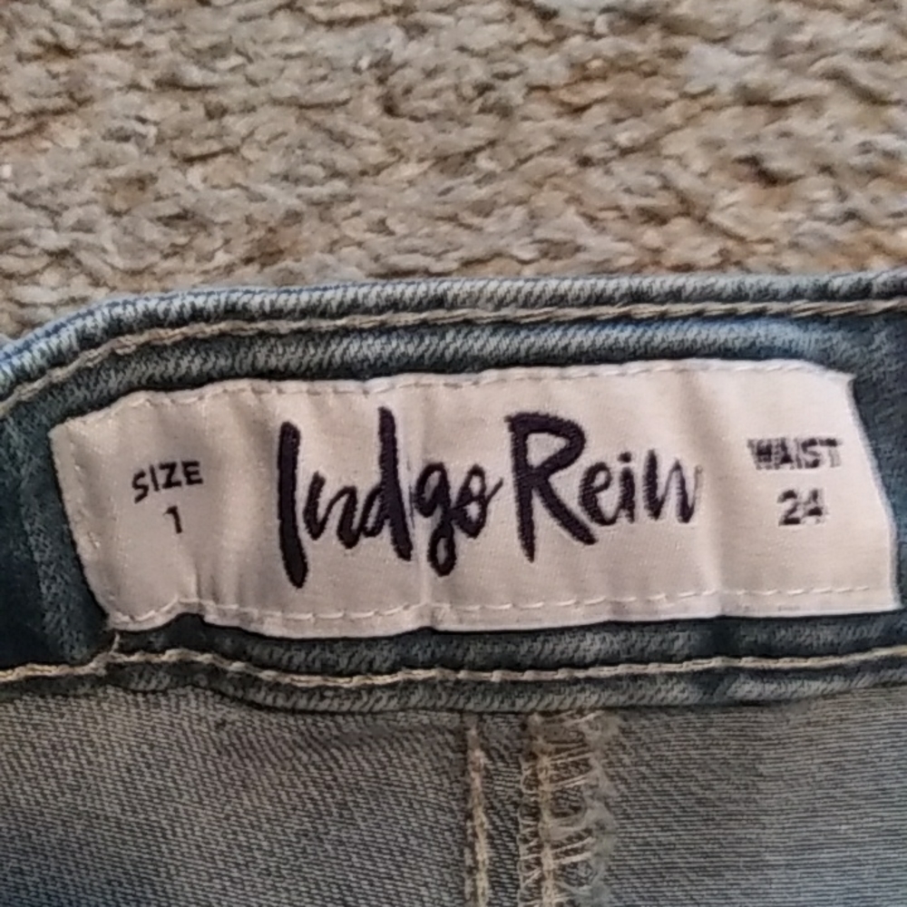 Super high rise shorts - Picture 3 of 3